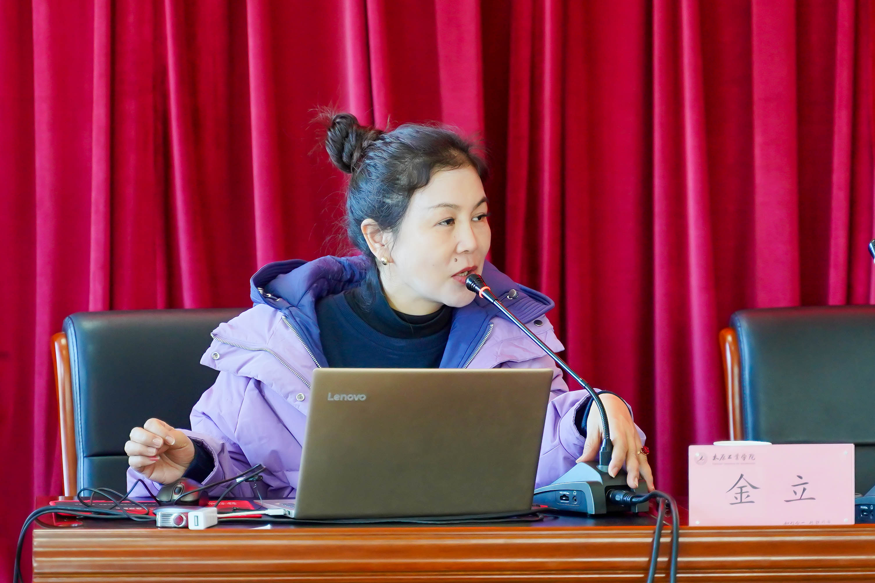 b28765ffd2a24d2e88fcee4e109bef5d.jpg b28765ffd2a24d2e88fcee4e109bef5d.jpg